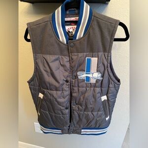 Mitchell & Ness Detroit Lions Throwback puffer vest size small